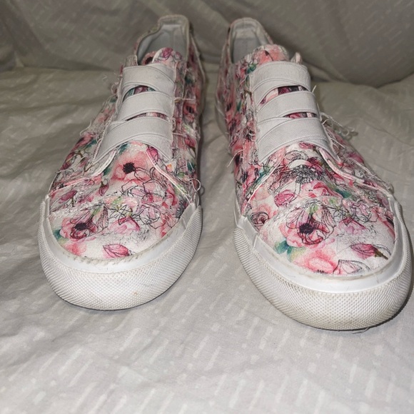 Blowfish Marley White Dusty Magnolia Size 9 - Picture 2 of 4